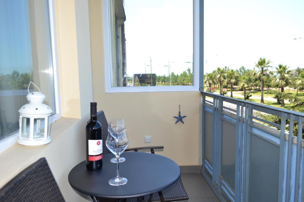 Seaside Luxury Apartment บาทูมิ ภายนอก รูปภาพ
