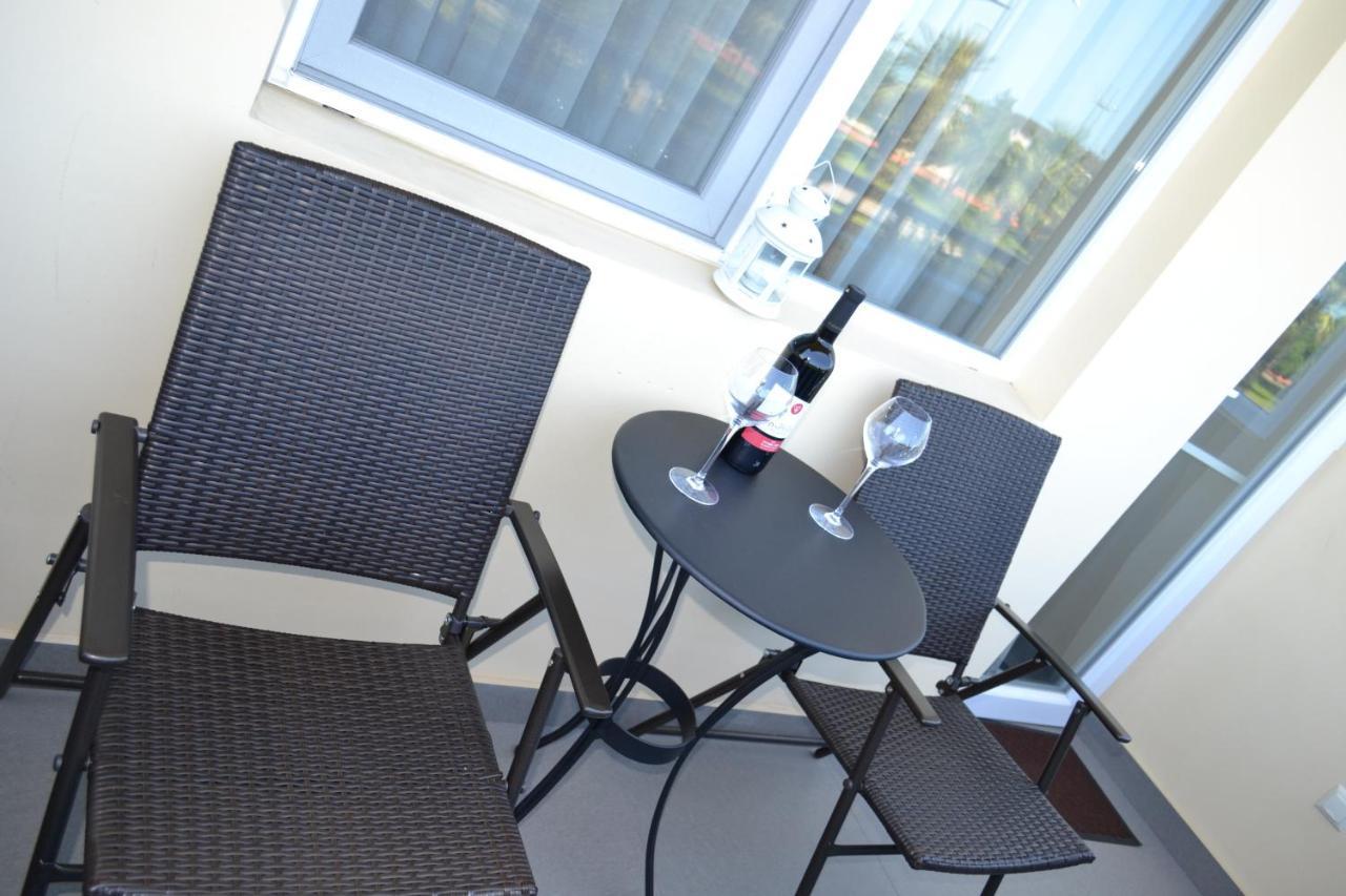 Seaside Luxury Apartment บาทูมิ ภายนอก รูปภาพ